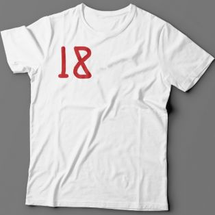 Именная футболка с детским шрифтом и мелками #23